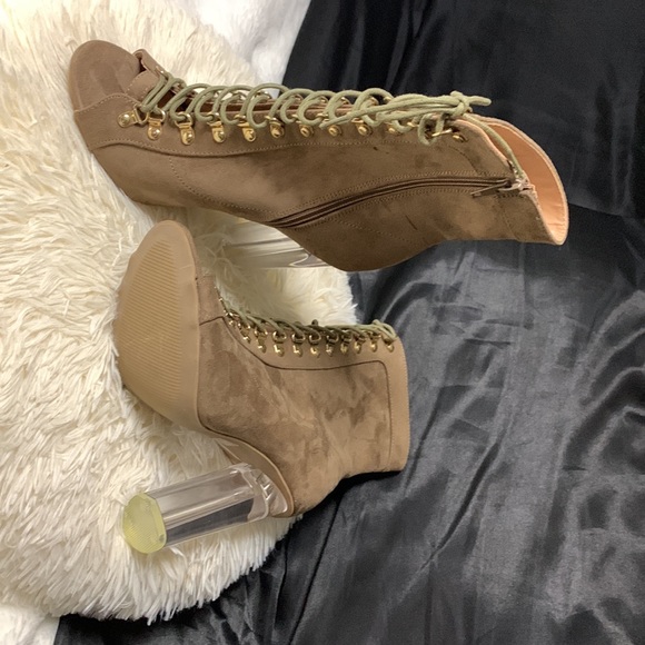 Wild diva - Picture 2 of 6